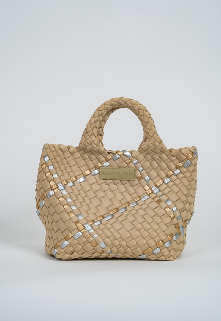 ミュージシャン HYDE FUNCTIONAL TOTE BAG Woven Mini Tote in Beige Metallic — Parker & Hyde